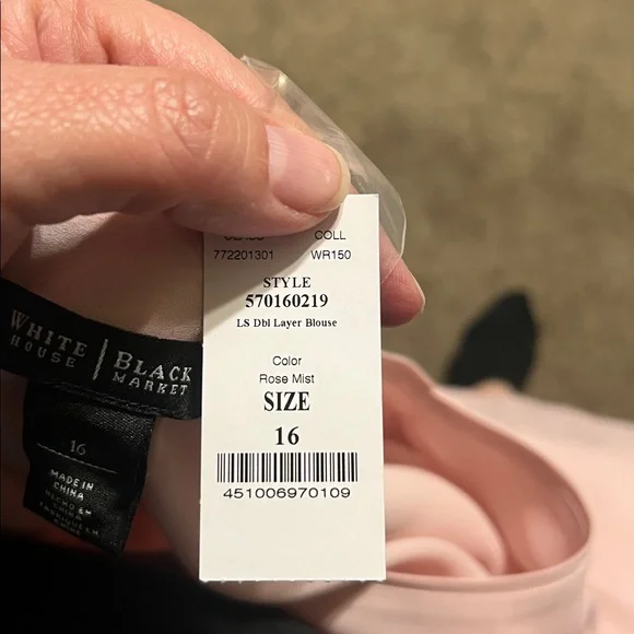 White House|Black Market pink long sleeve blouse with lovely back detail NWT - Picture 8 of 9
